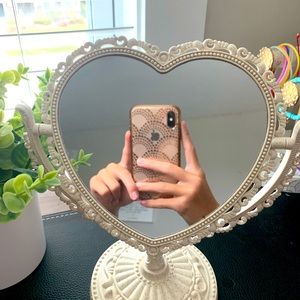 Double sided heart mirror